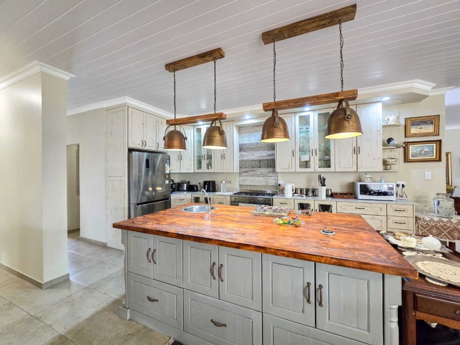 3 Bedroom Property for Sale in Stilbaai Wes Western Cape